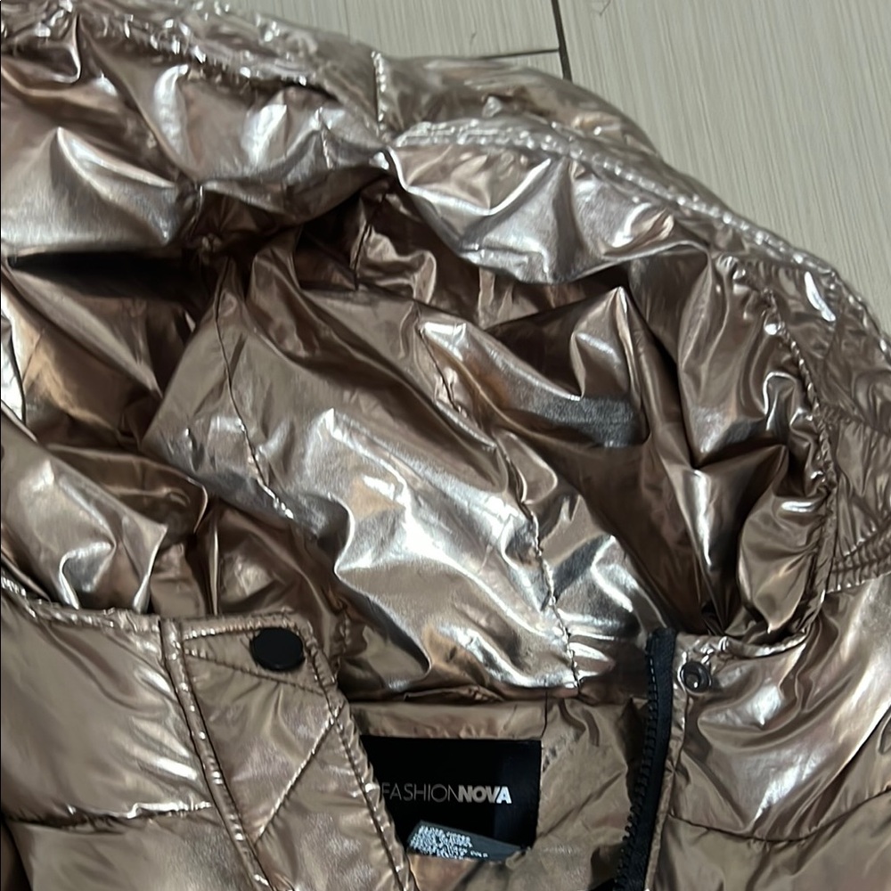 Metallic Puffer Jacket - Picture 2 of 5